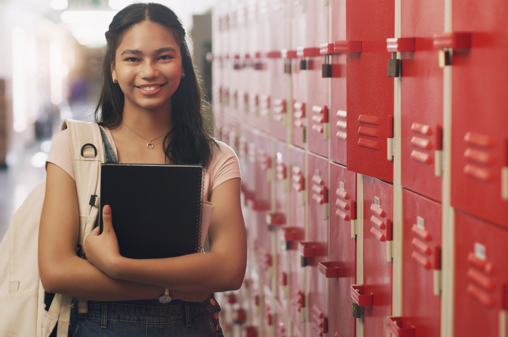 Guide to Transferring High Schools The American Academy