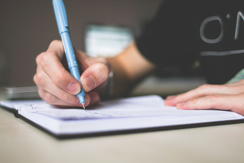 Daily Writing Tips for High School Students – The American Academy